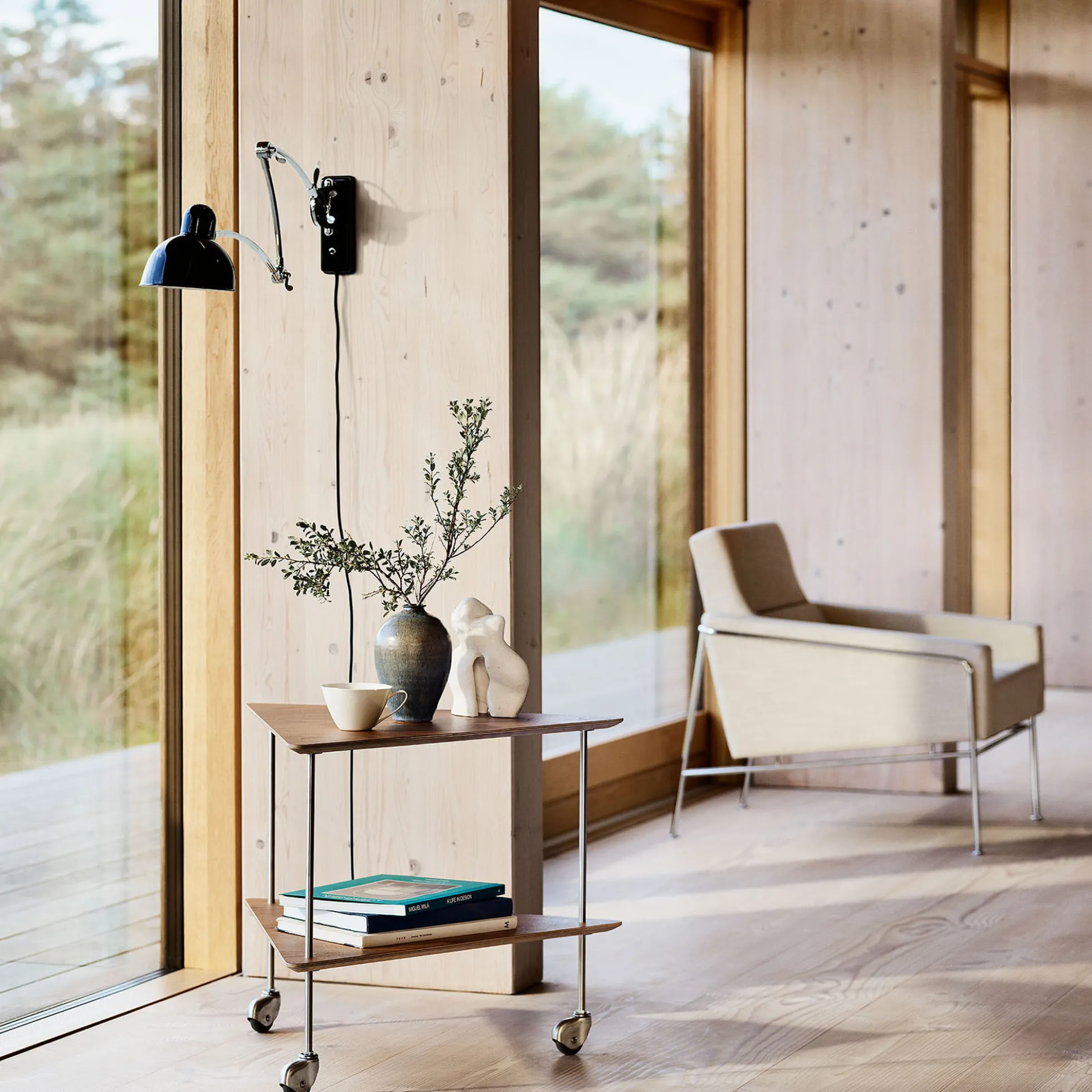 AJ Trolley™ sidebord, walnut