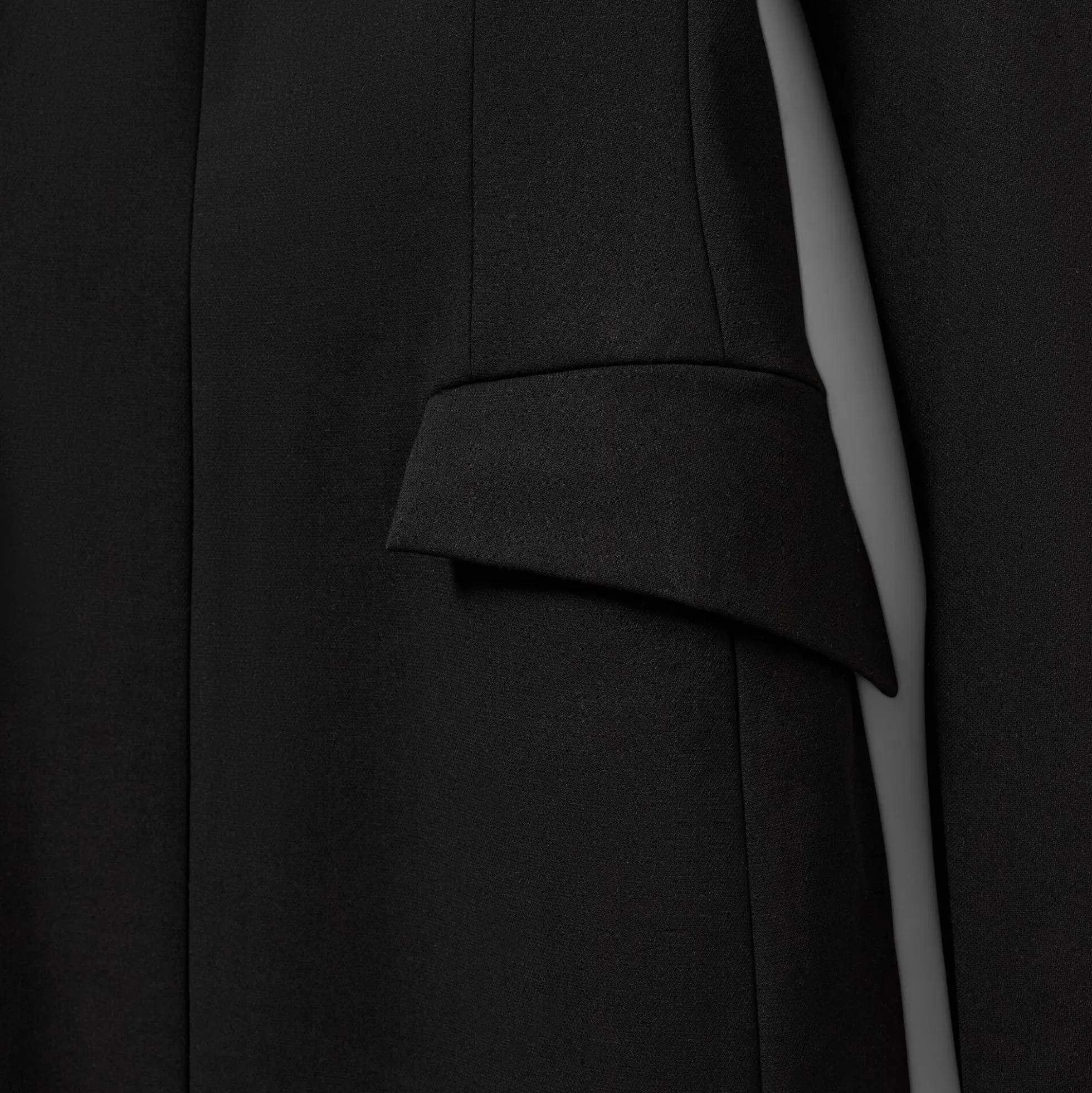ALLIESW FITTED SHORT DRESS, black