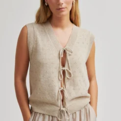 Amala Knit Vest, plaza taupe