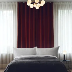Apiales 9 Ceiling Lamp, brushed brass/opal