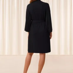 Aura Spotlight Robe, black