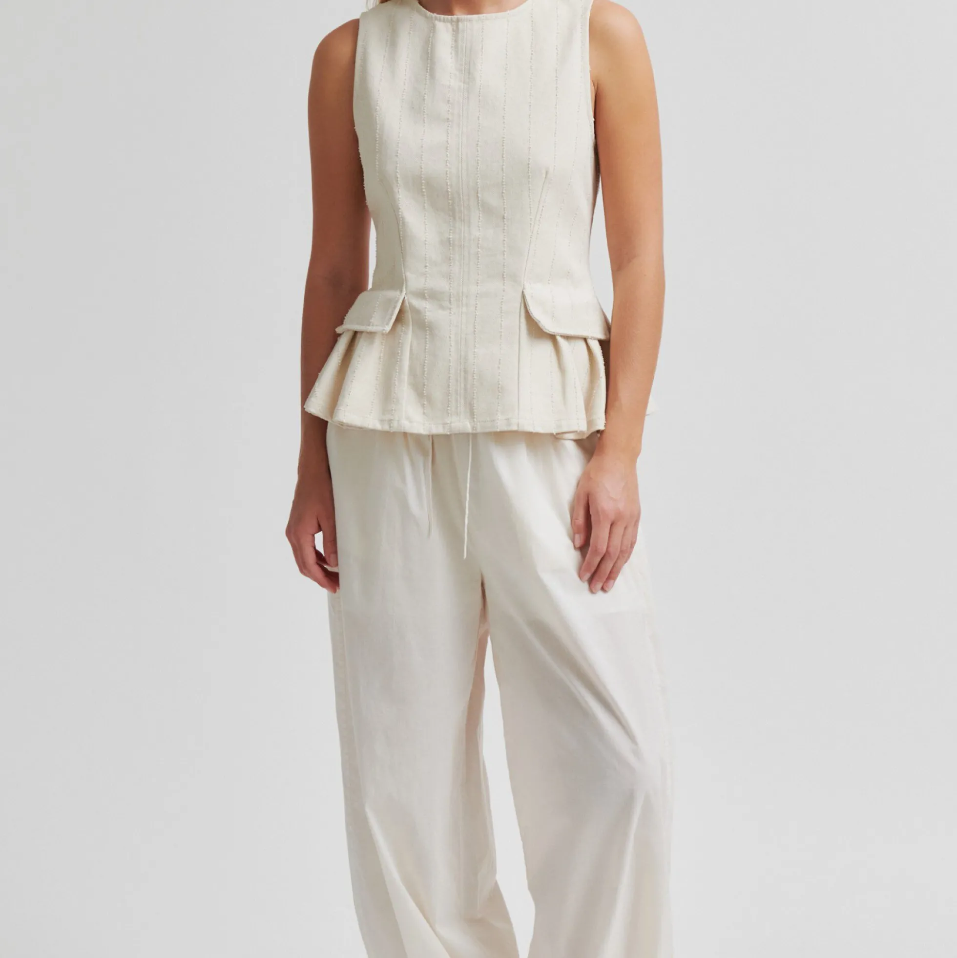Avida Trousers, eggnog