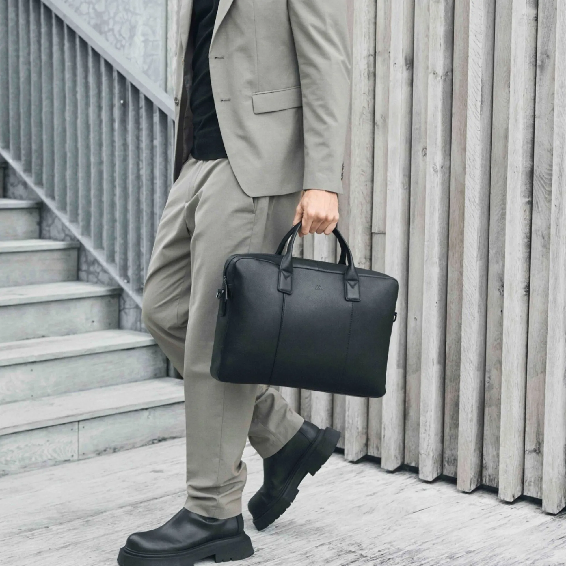 AxelMBG Laptop Bag, black
