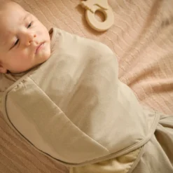 Babysvøb, earth
