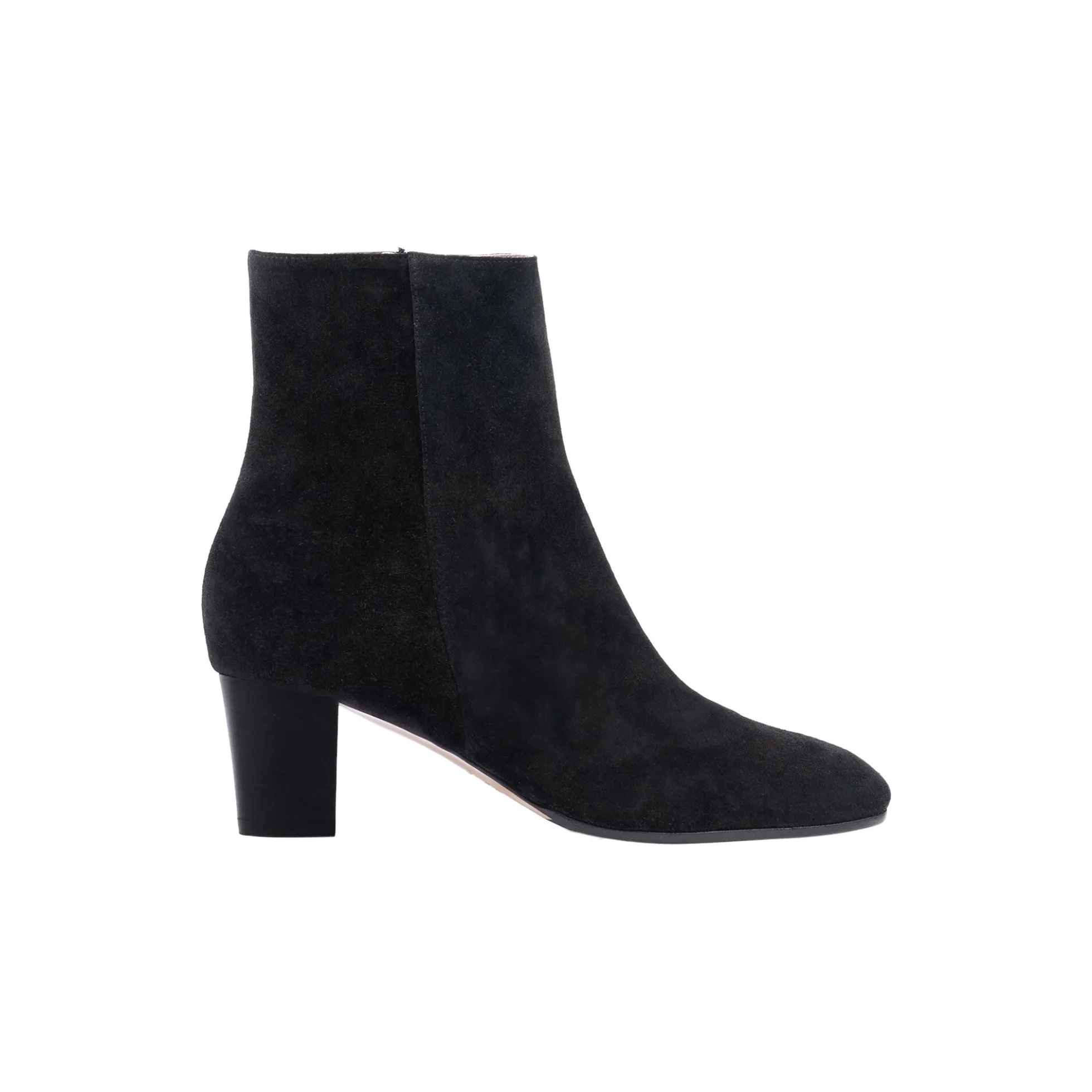 Bella, black