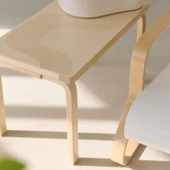 Bench 153B Seireeni