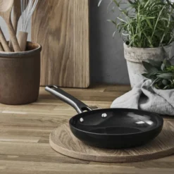 Blavet Stegepande Ø 20 cm