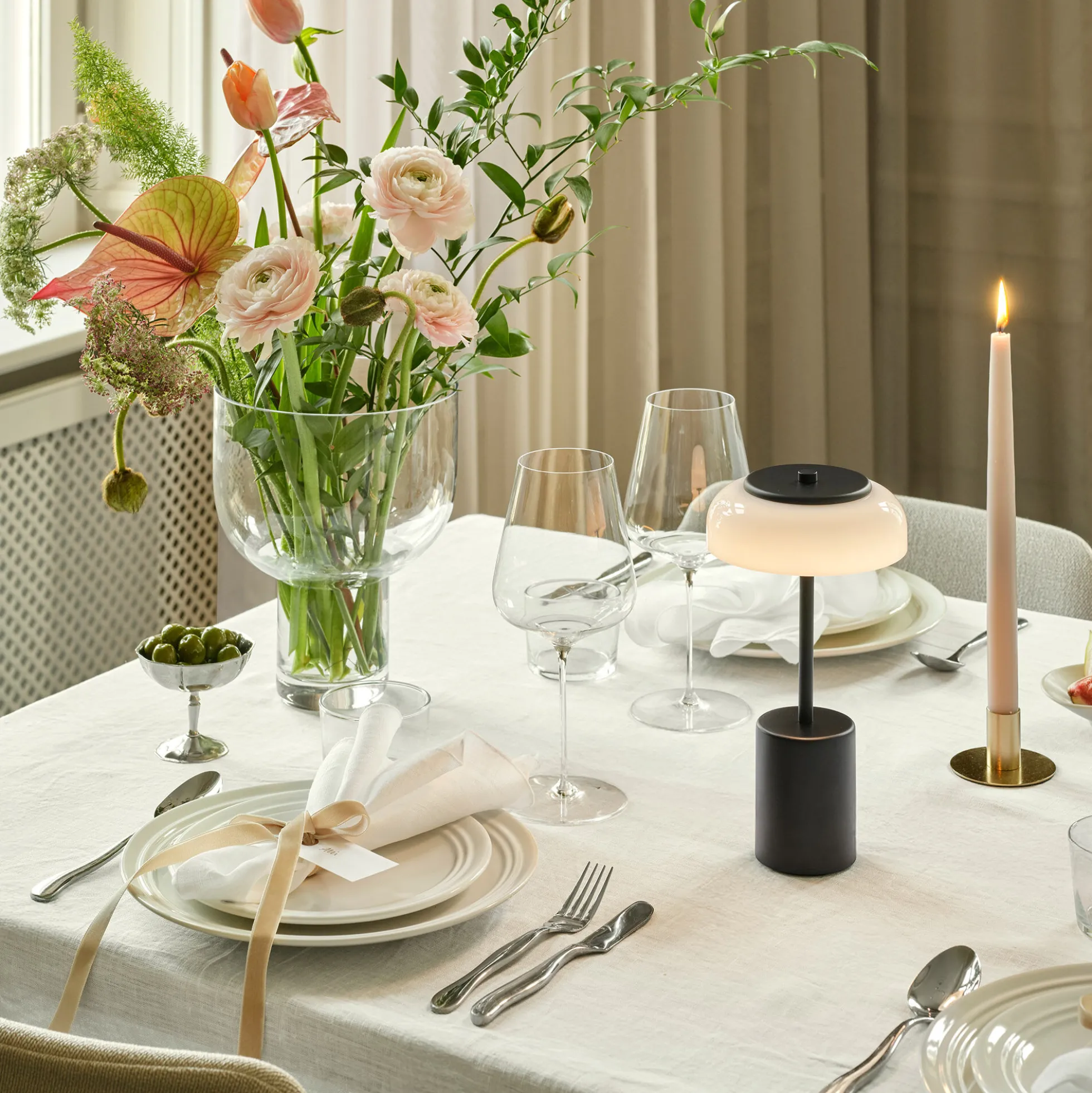 Blossi Table Mini Portable, black