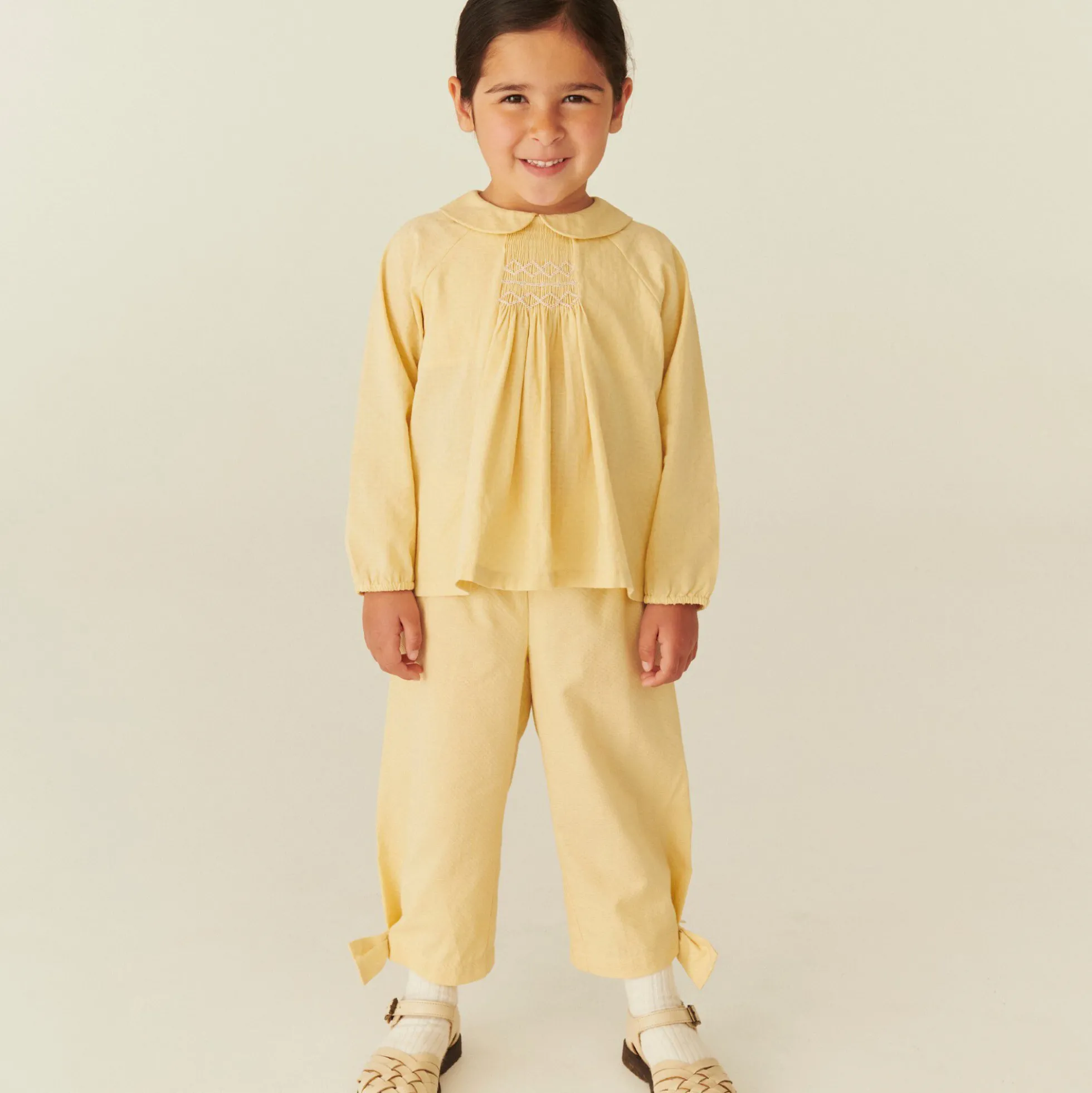 Blouse LS w. Smock Emb.