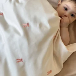 Broderet baby sengetøj, bows