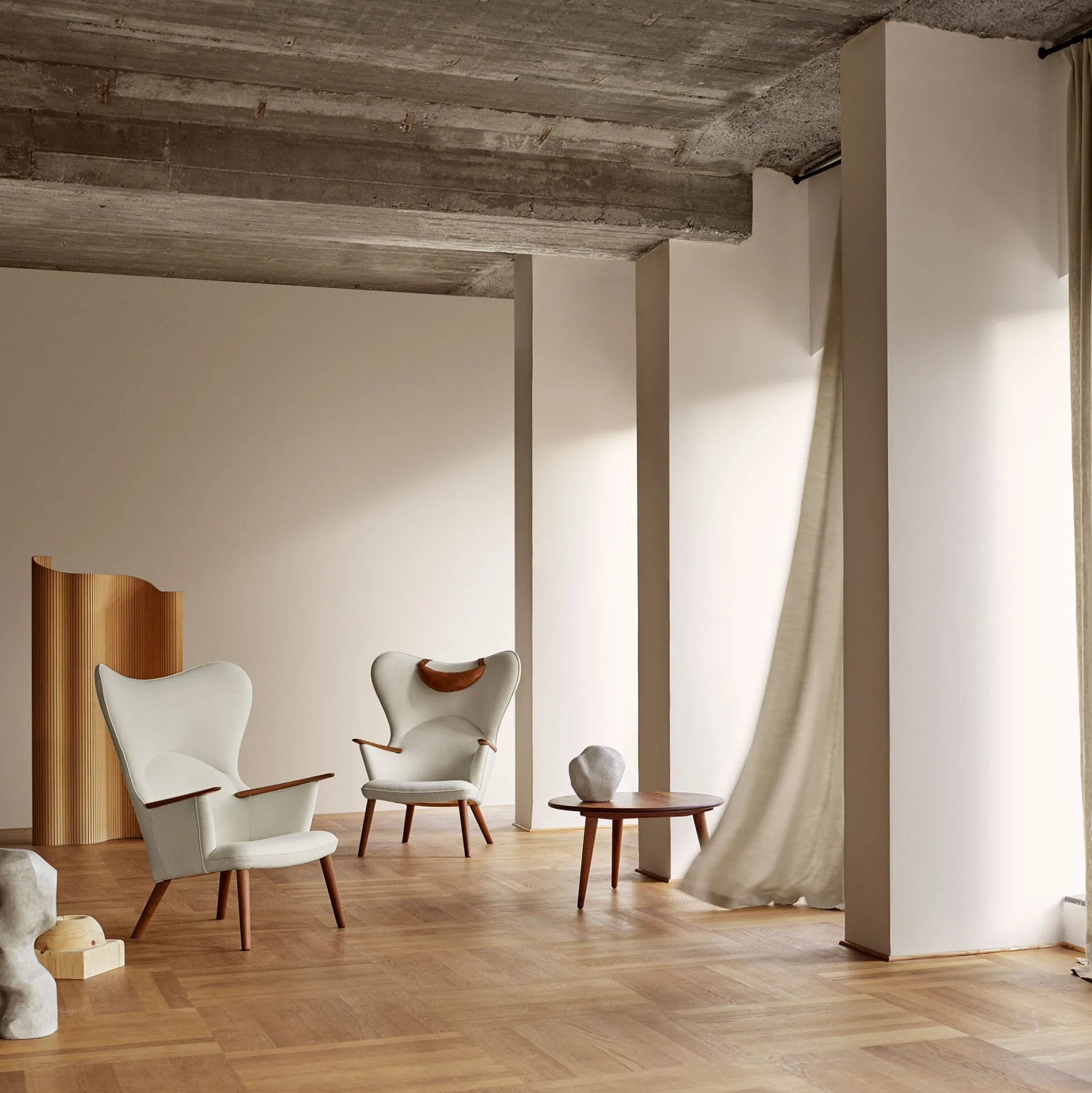CH78 Mama Bear loungestol, cream/olieret valnød