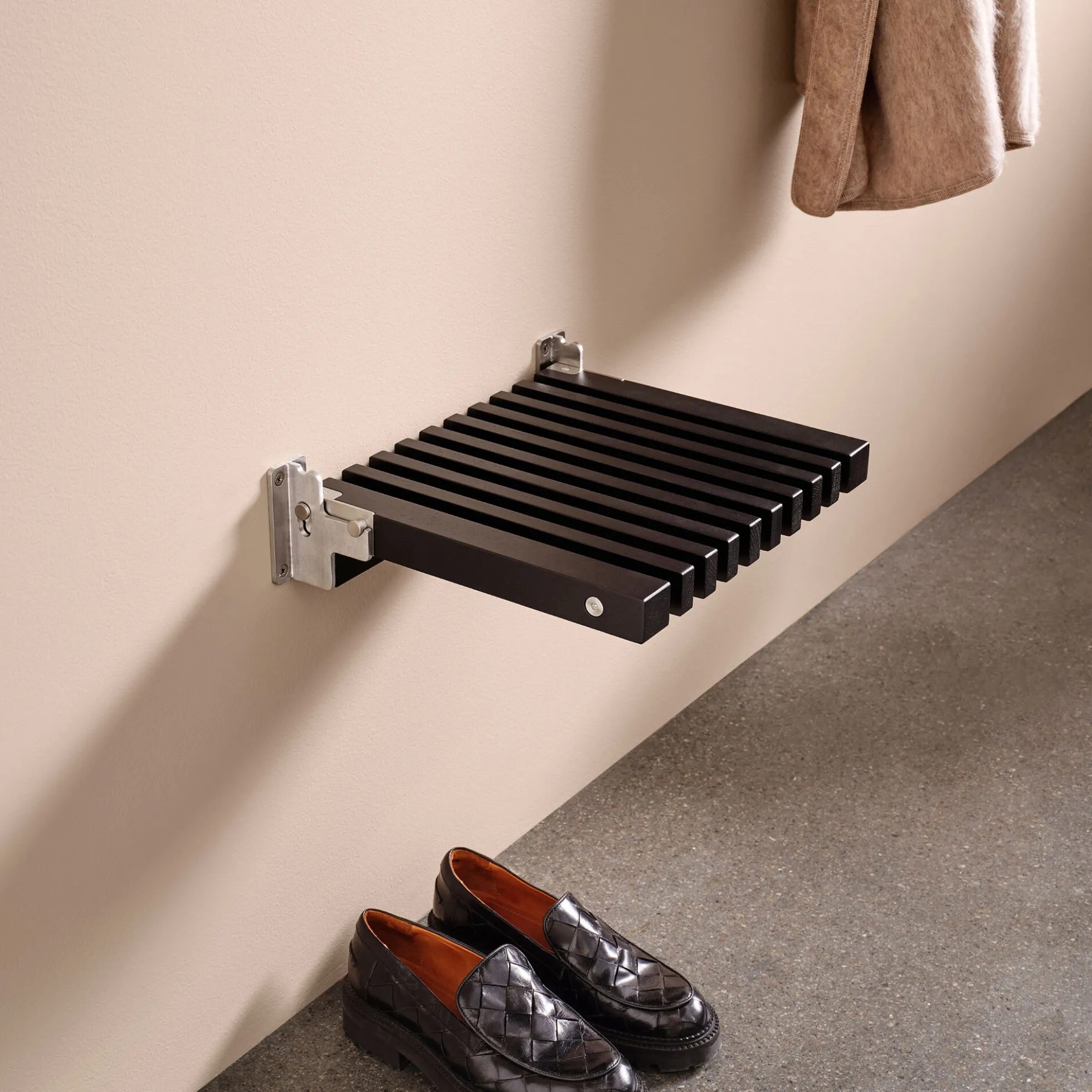Cutter Seat, sort/eg