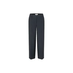 Dagnise-M Pant, dark bering sea
