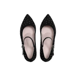 Daya, studs black