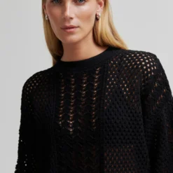 Deya Knit O-Neck, black