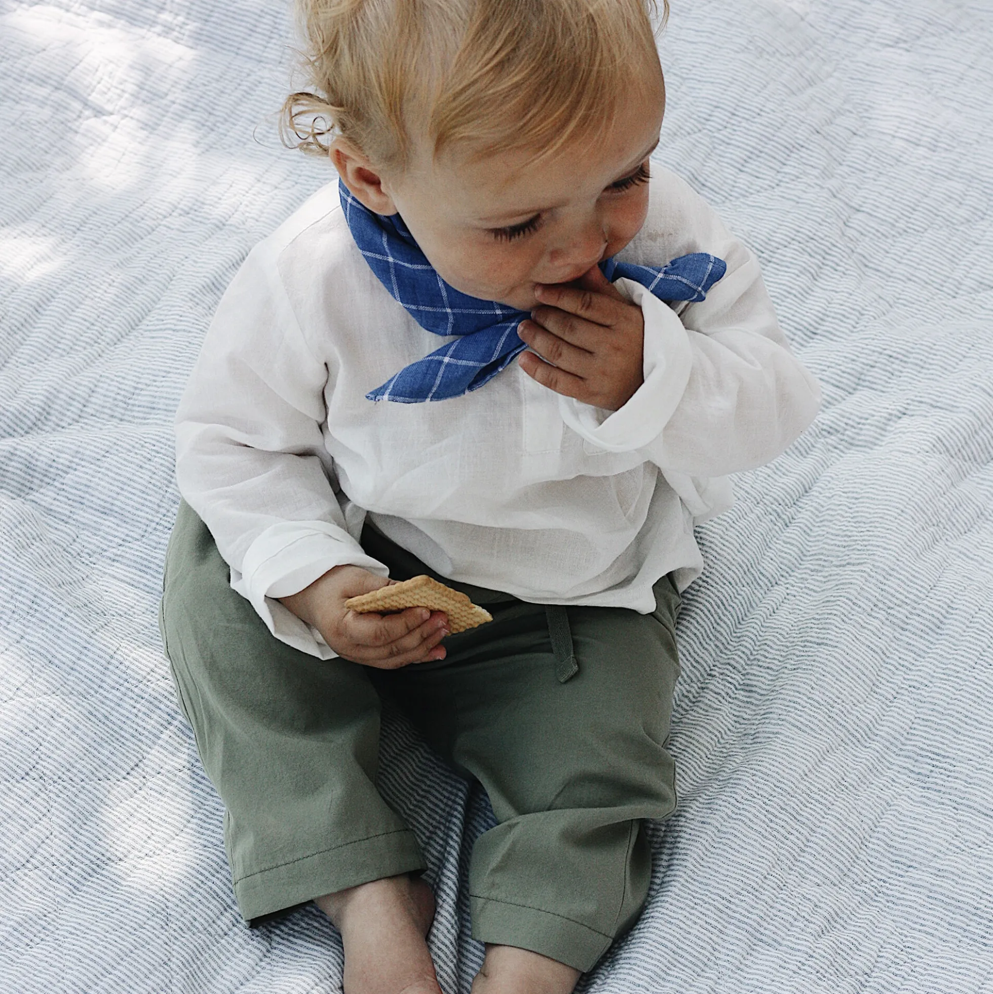 Eddie Scarf, art blue