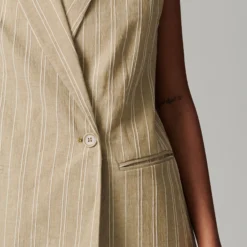 Elliana Linen Threads, tree house