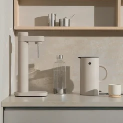 EM77 Elkedel 1,5 L, sand