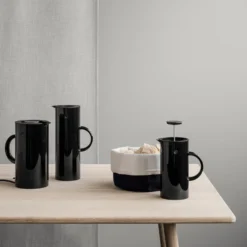 EM77 termokande 1 L, black
