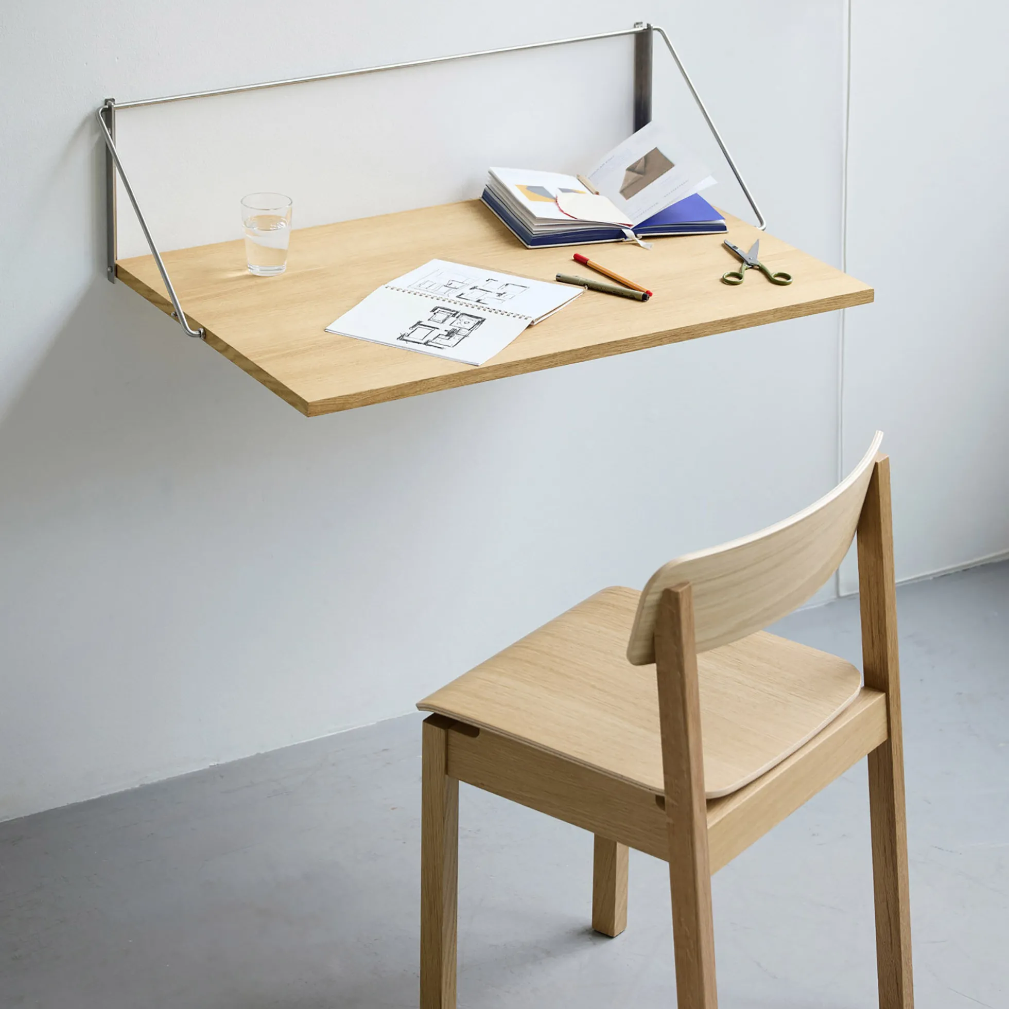 Fold–out Desk, oiled oak