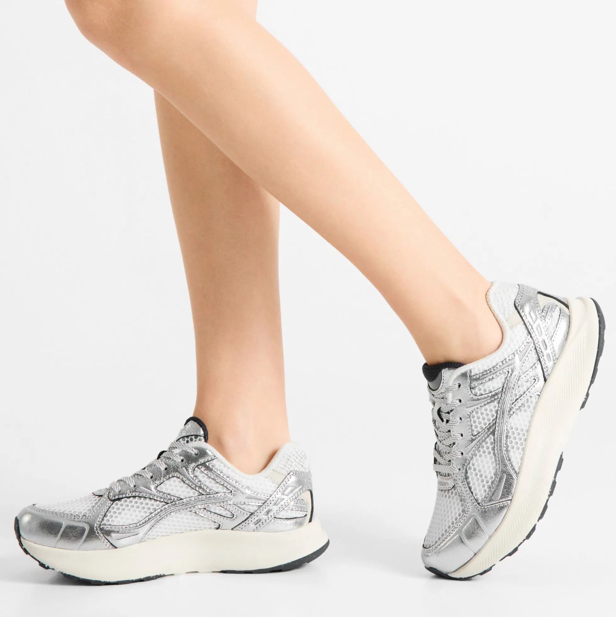 Freja Metallic, silver