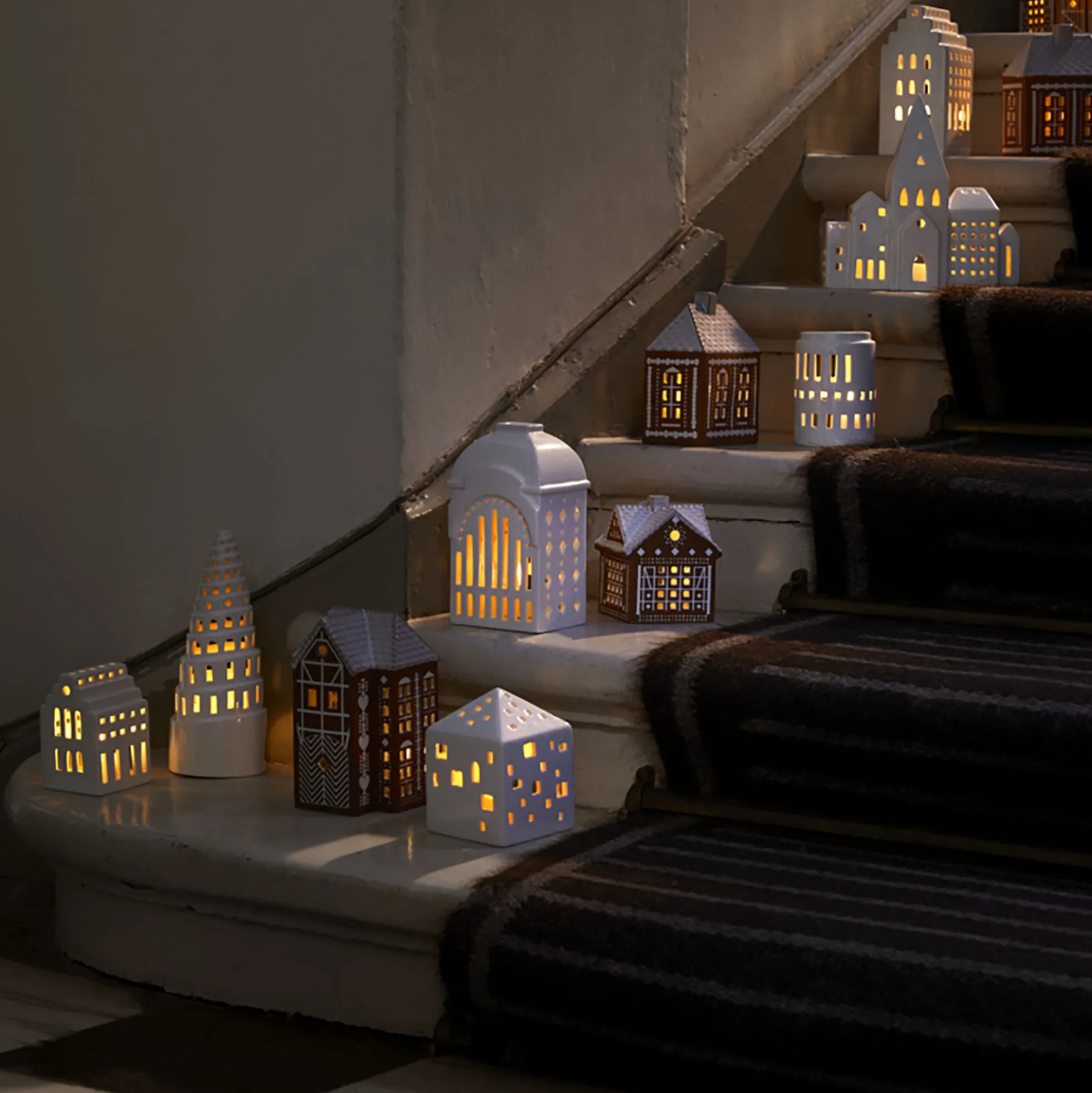 Gingerbread Lyshus Julestald