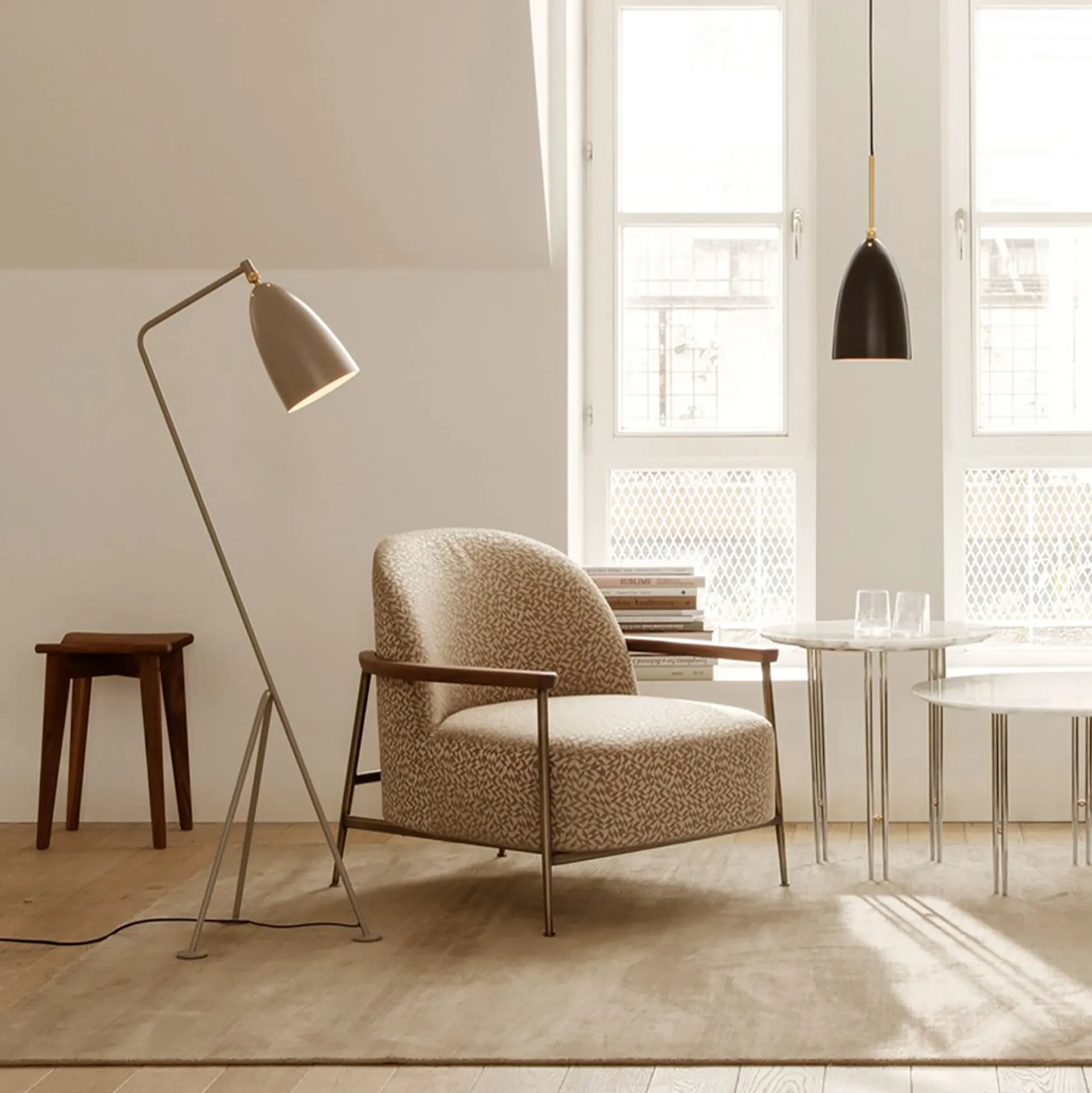 Gräshoppa Floor Lamp, warm grey semi matt