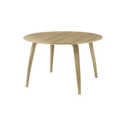 GUBI Round Dining Table, matt lacquered oak