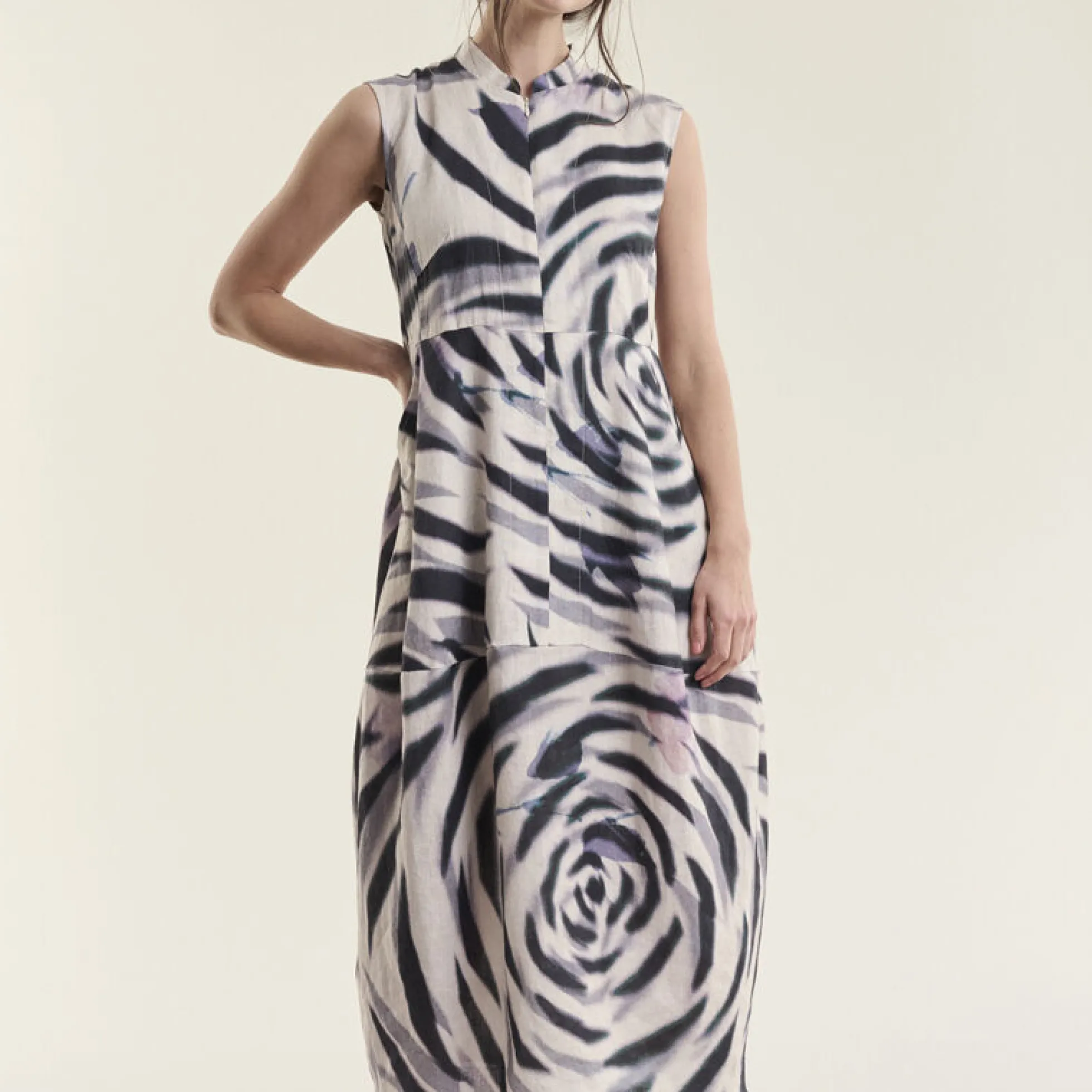 Harukaze ærmeløs kjole, zebra rose