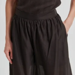 Hidie Trousers, chocolate torte