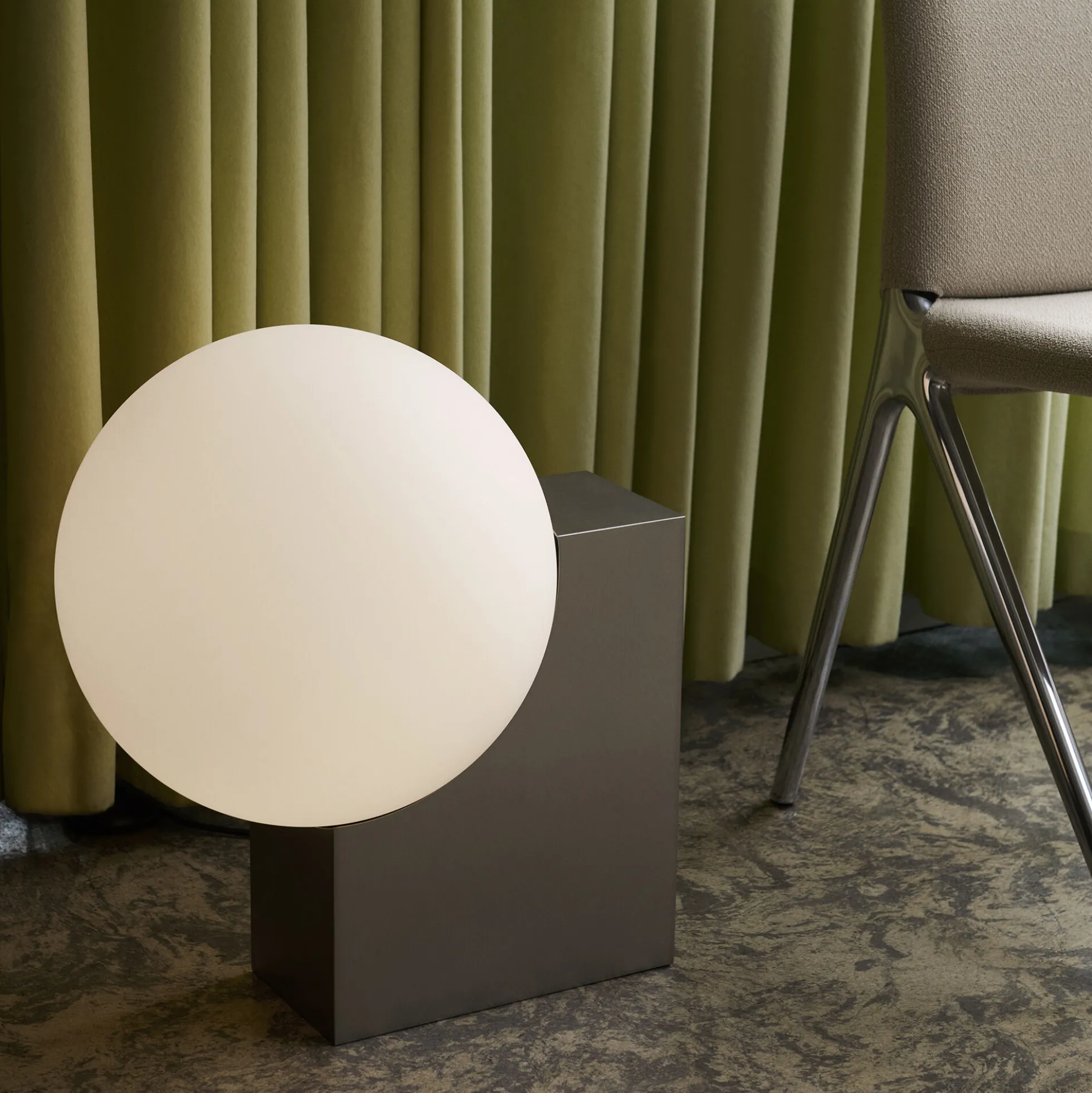 Journey SHY4 Floor Lamp, opal galss
