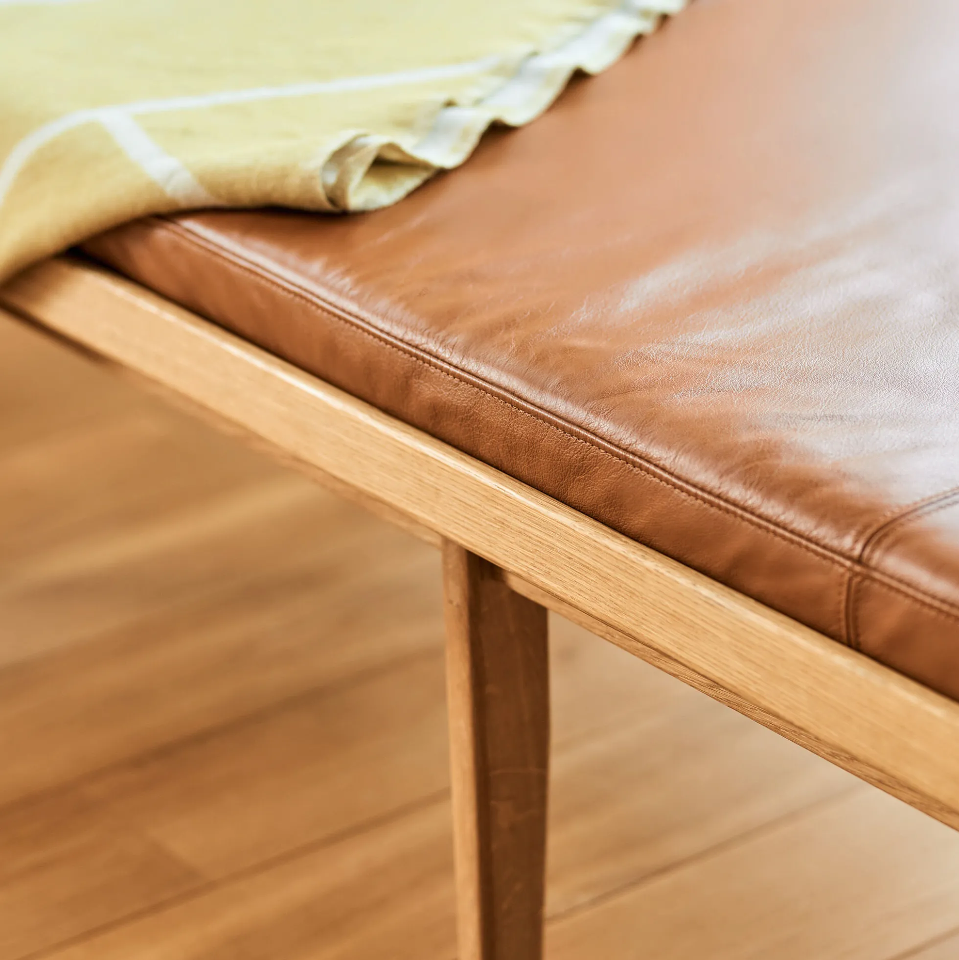 KA100 daybed