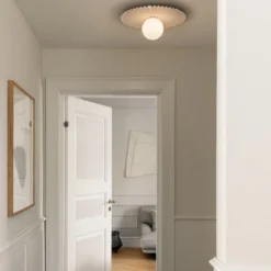 Liila Muuse Medium Ceiling Lamp, white/opal
