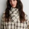 Liria Scarf, rutabaga