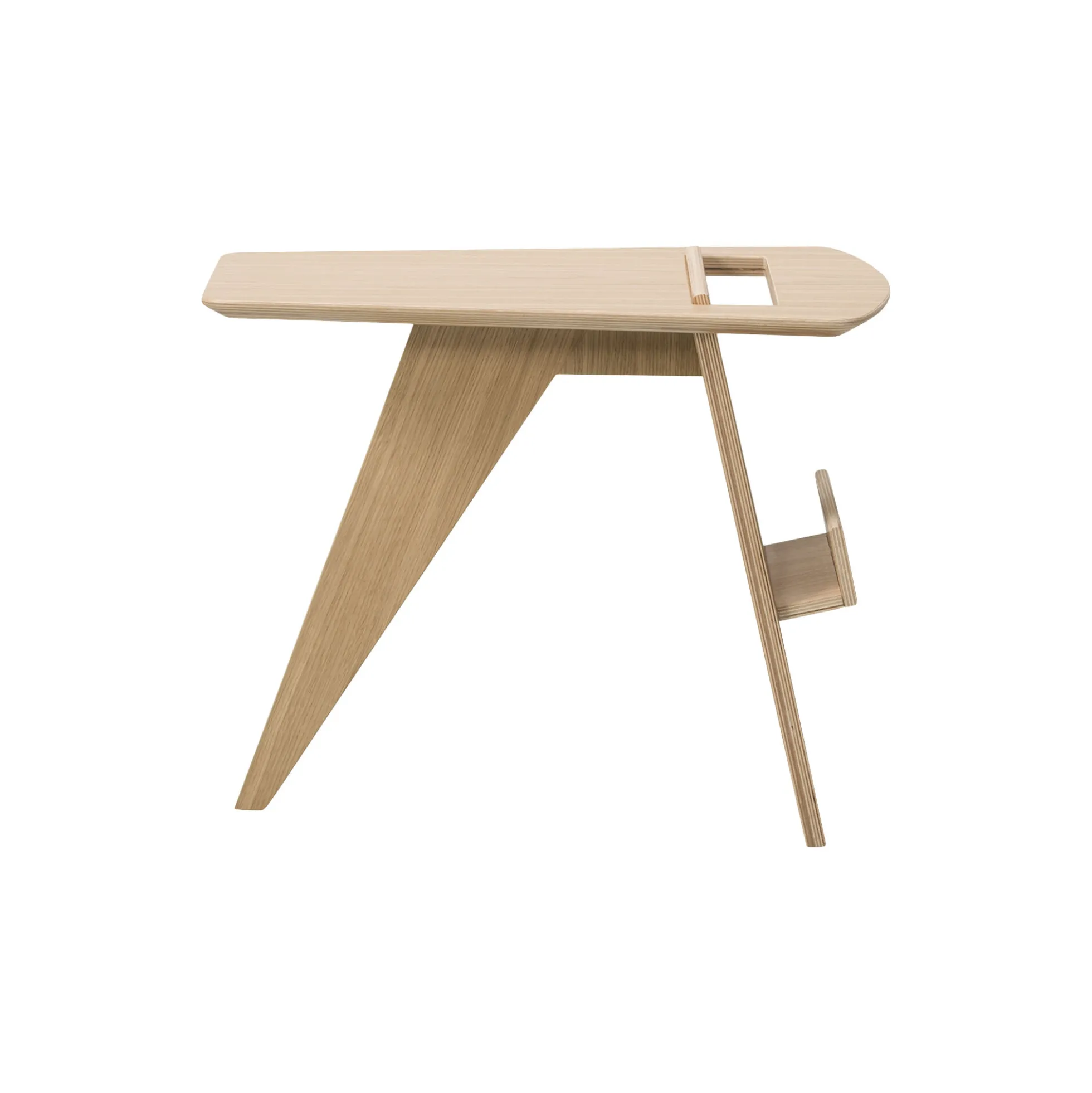 Magazine Table sidebord, lakeret eg