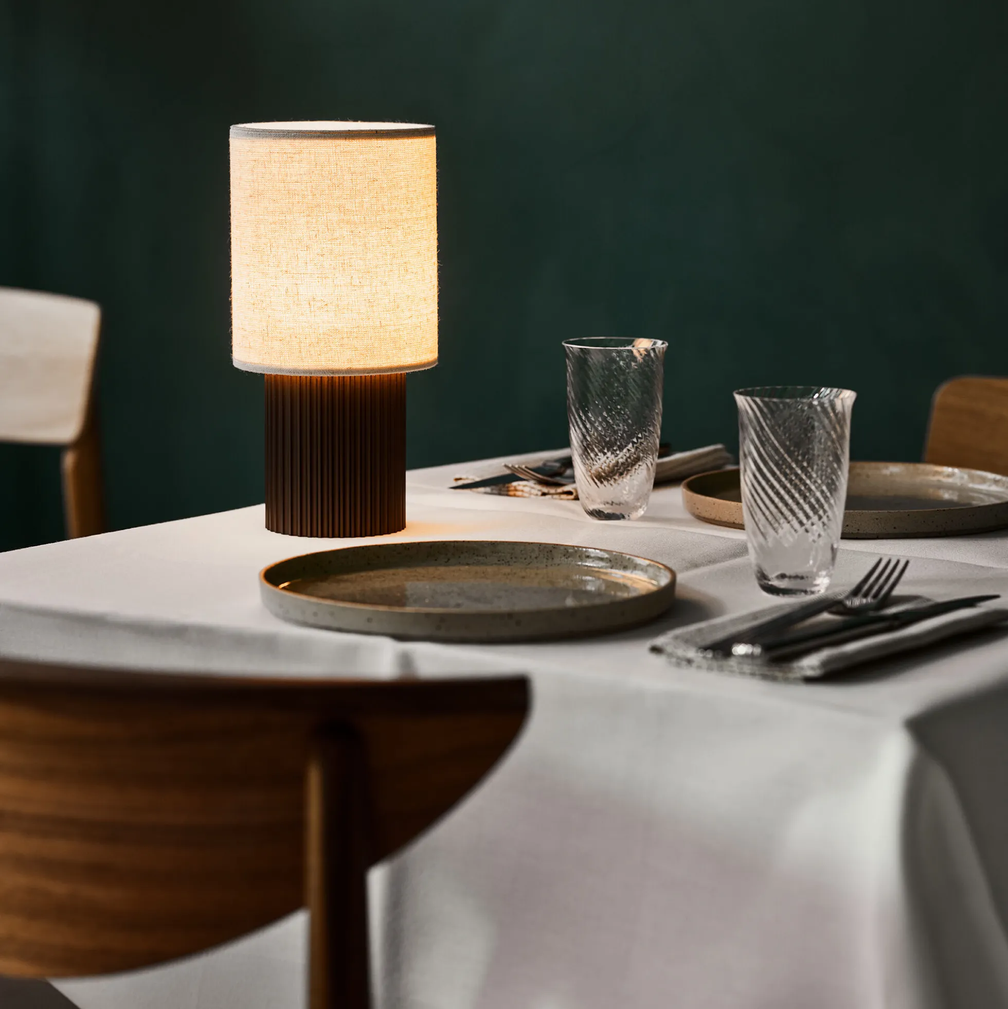 Manhattan SC52 Portable bordlampe, bronzed brass/kanvas
