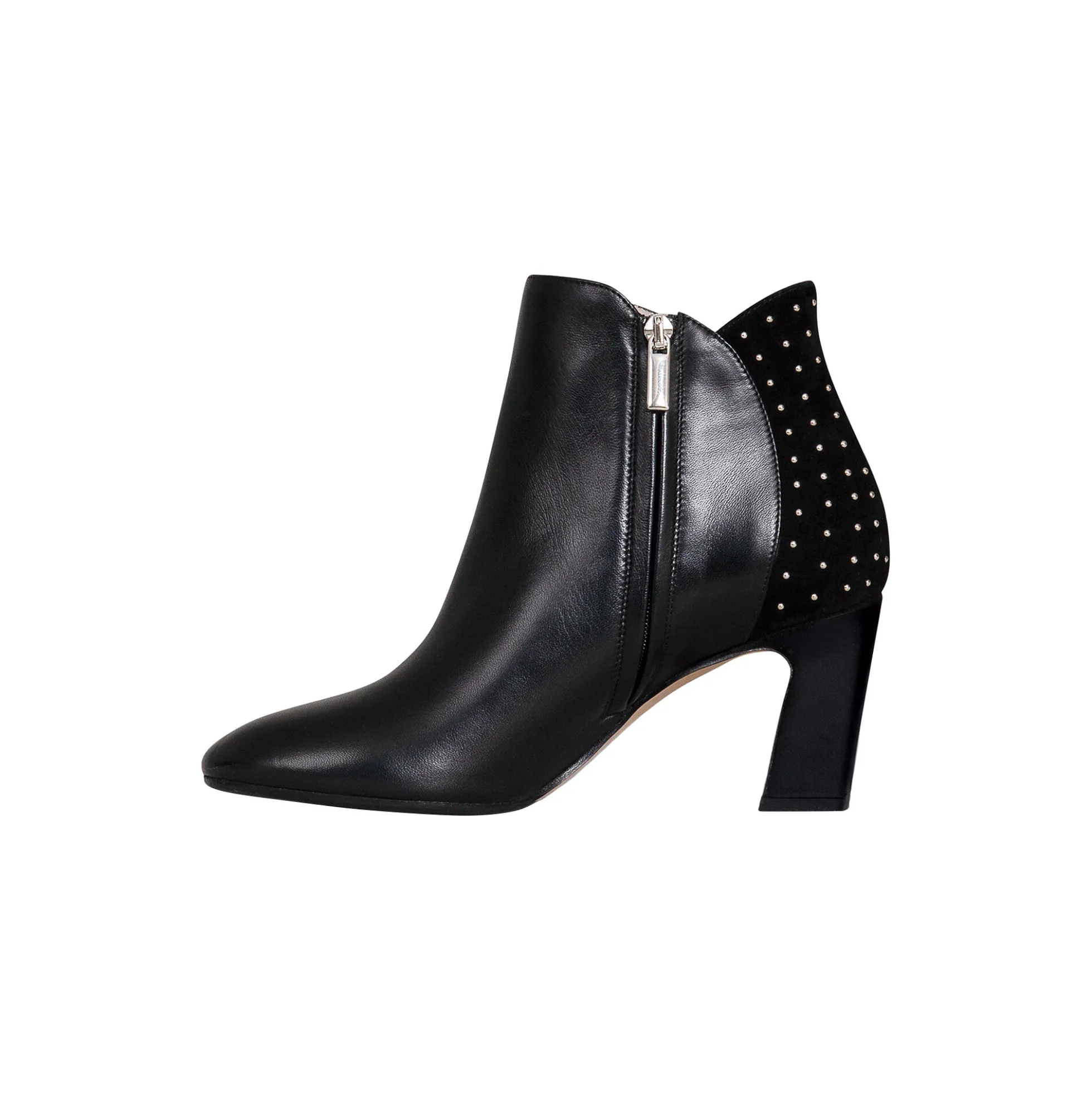 Mathilde Studs, black