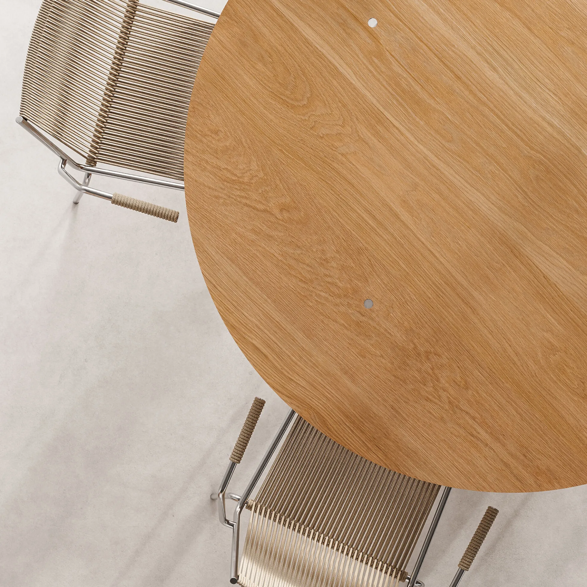 Mio Table Ø140, oiled oak