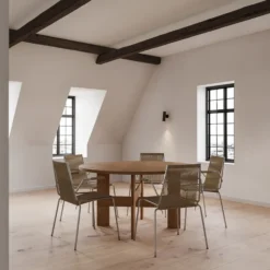 Mio Table Ø140, stained oak