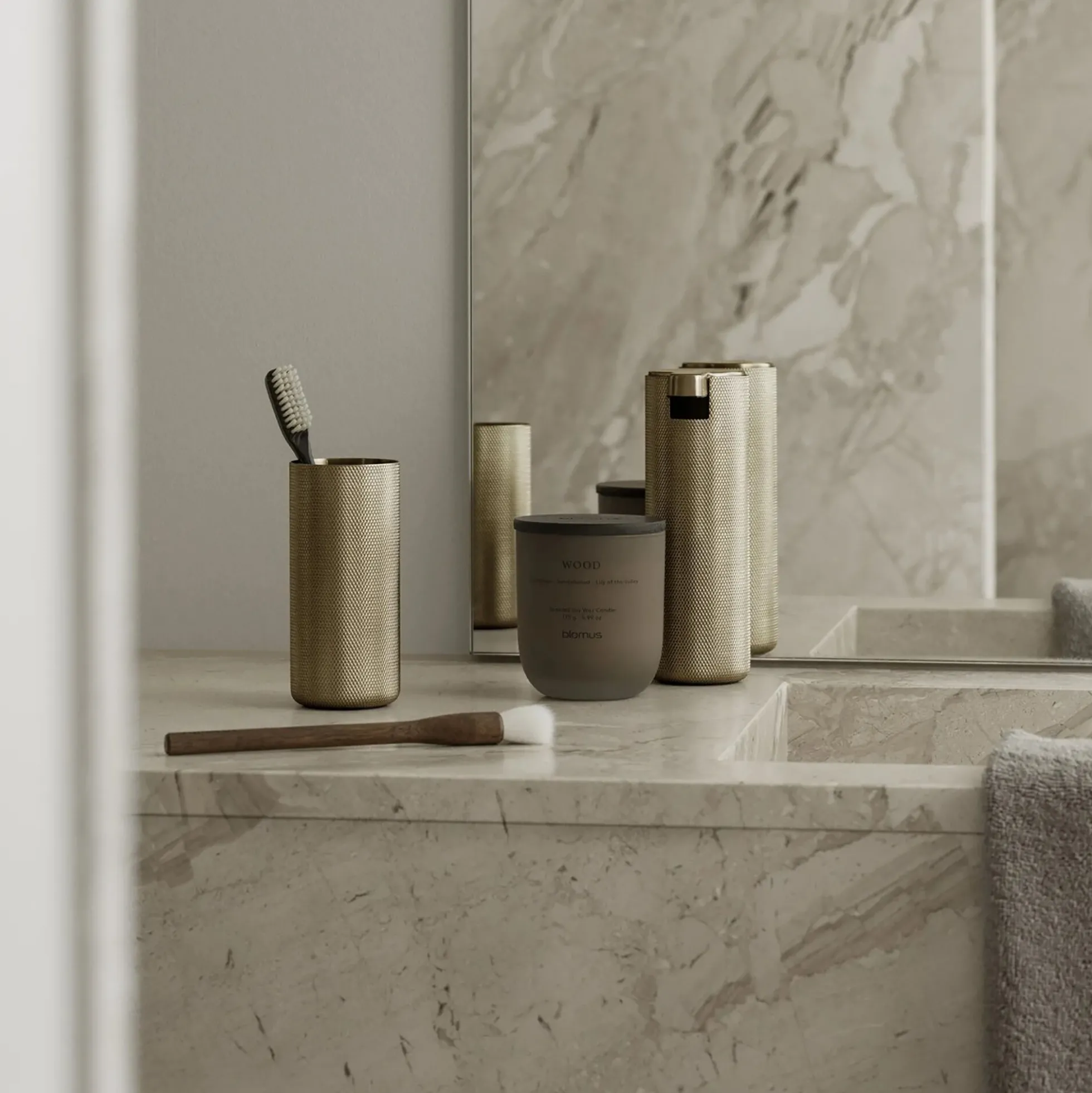 MODO ROF Toiletbørsteholder, brass