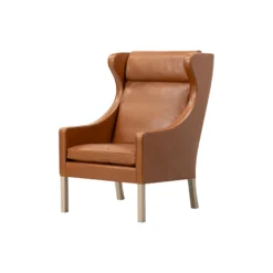 Mogensen 2204+2202 Øreklapstolen & Ottoman, russet brown/lysolieret eg