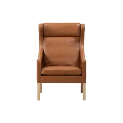 Mogensen 2204+2202 Øreklapstolen & Ottoman, russet brown/lysolieret eg
