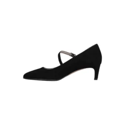 Moxie, black