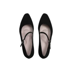 Moxie, black