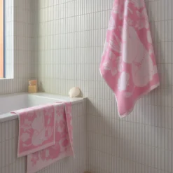 Mumi badehåndklæde seashells pink
