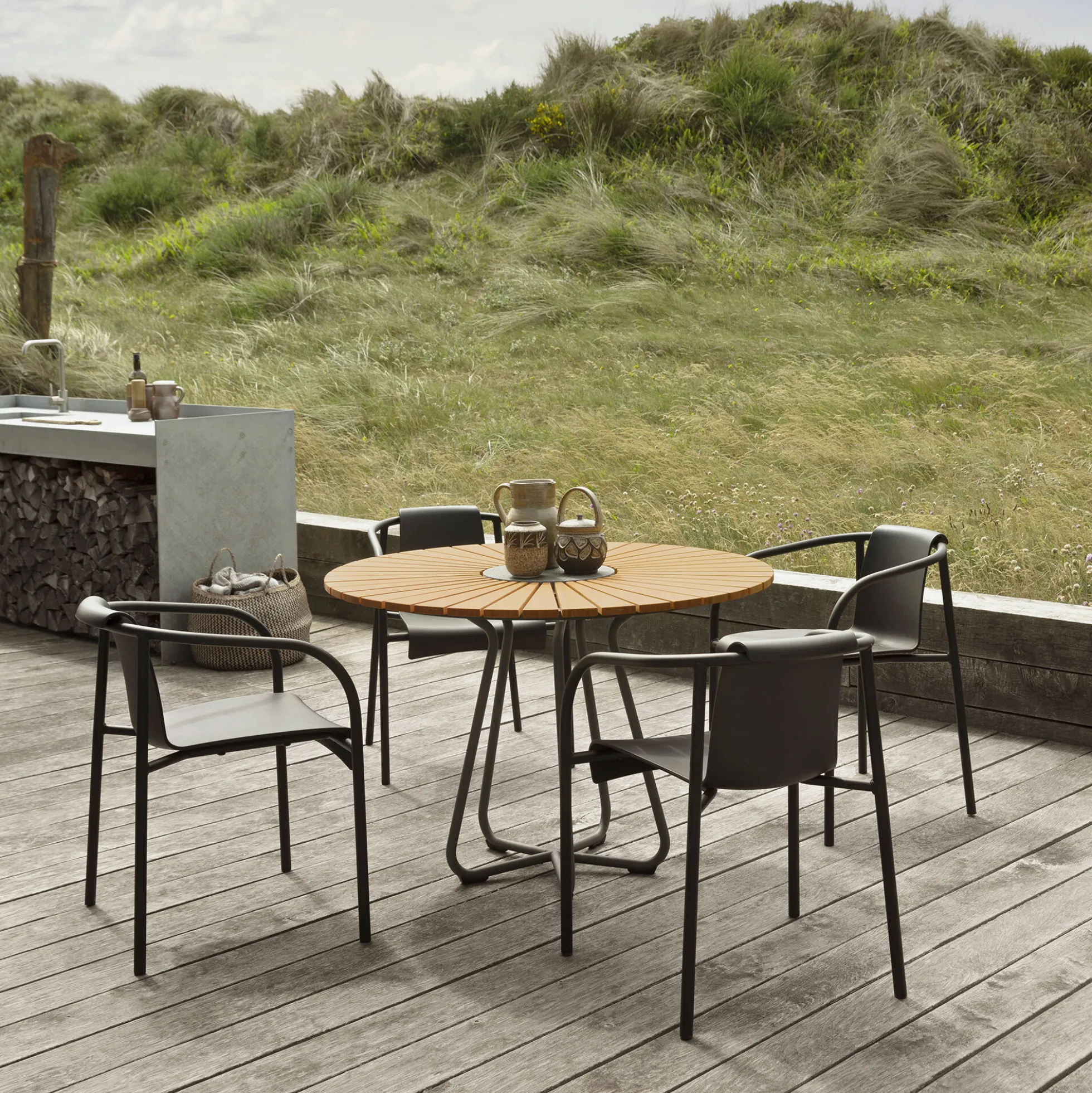 NAMI spisebordsstol med armlæn, black
