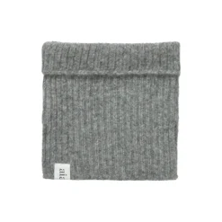 Nellie, pure light grey