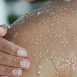 No. 063 Sea Salt Scrub, bergamot/patouli