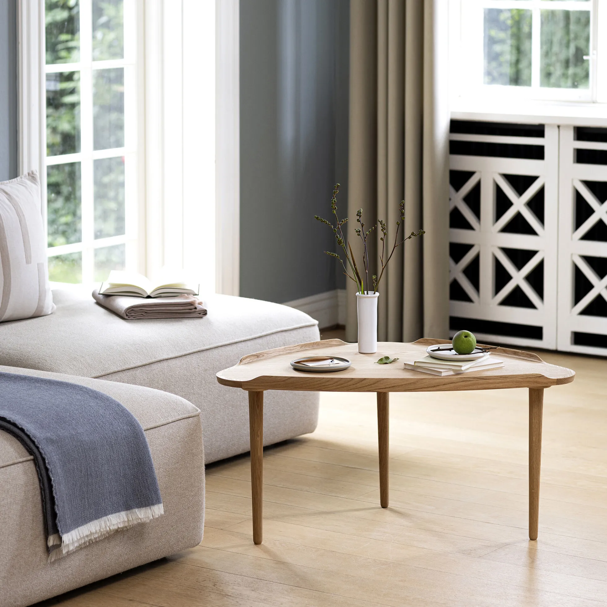No. 55 Table, hvidolieret eg