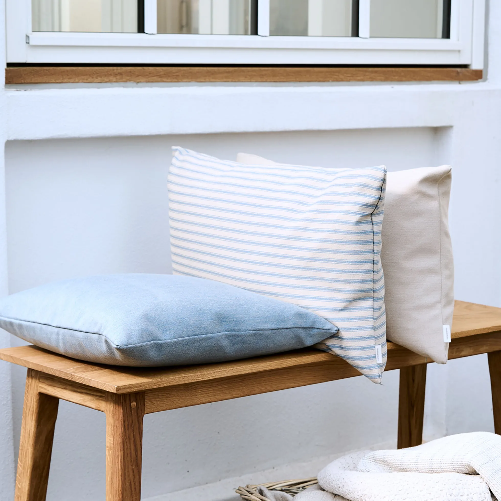 Outdoor Fine Stripe pude, blue